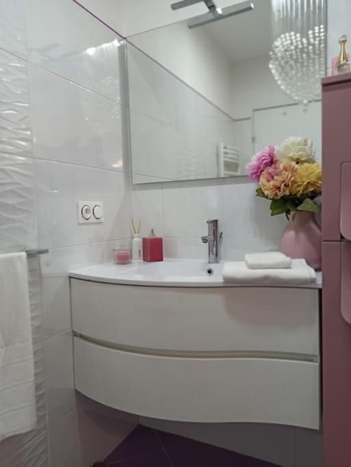 Apartamento Chez Ilenia Lagny Exterior foto