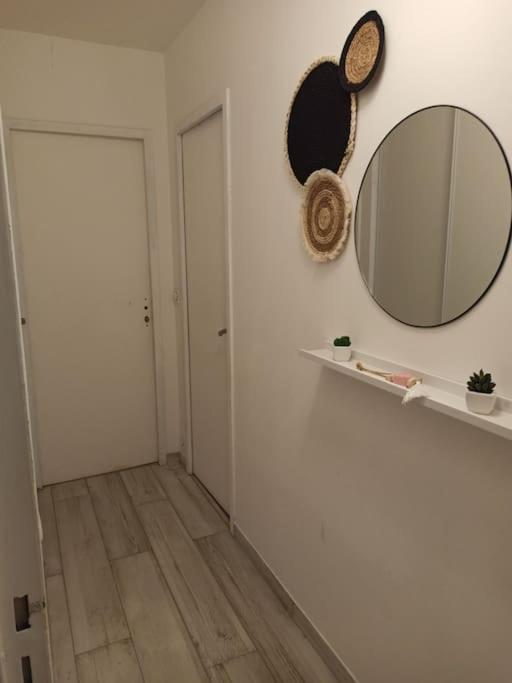 Apartamento Chez Ilenia Lagny Exterior foto