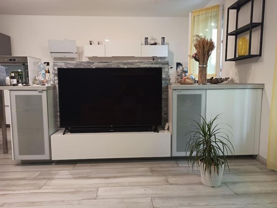 Apartamento Chez Ilenia Lagny Exterior foto